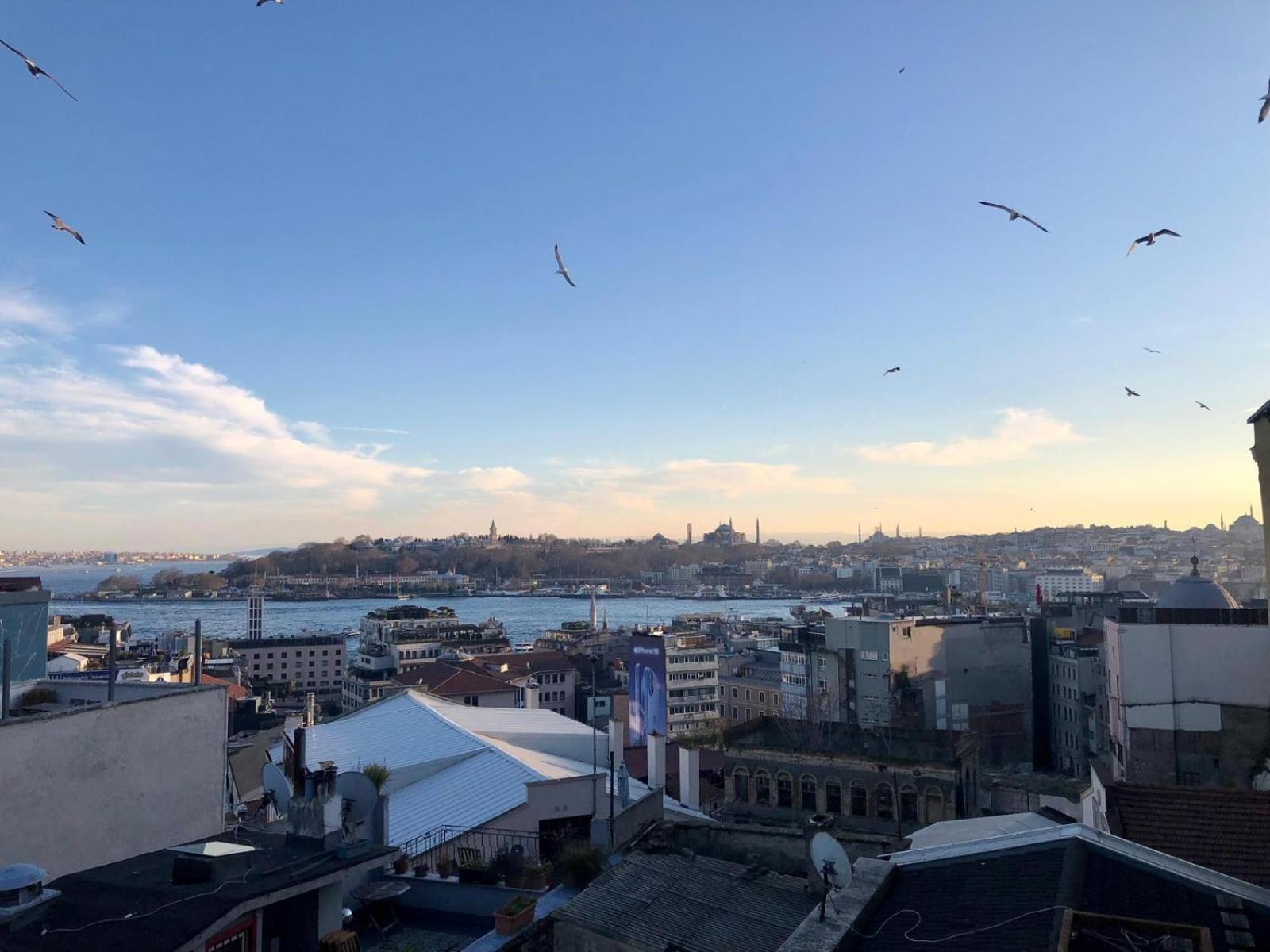 Historical Flat In Galata - Tatar Beyi Street *