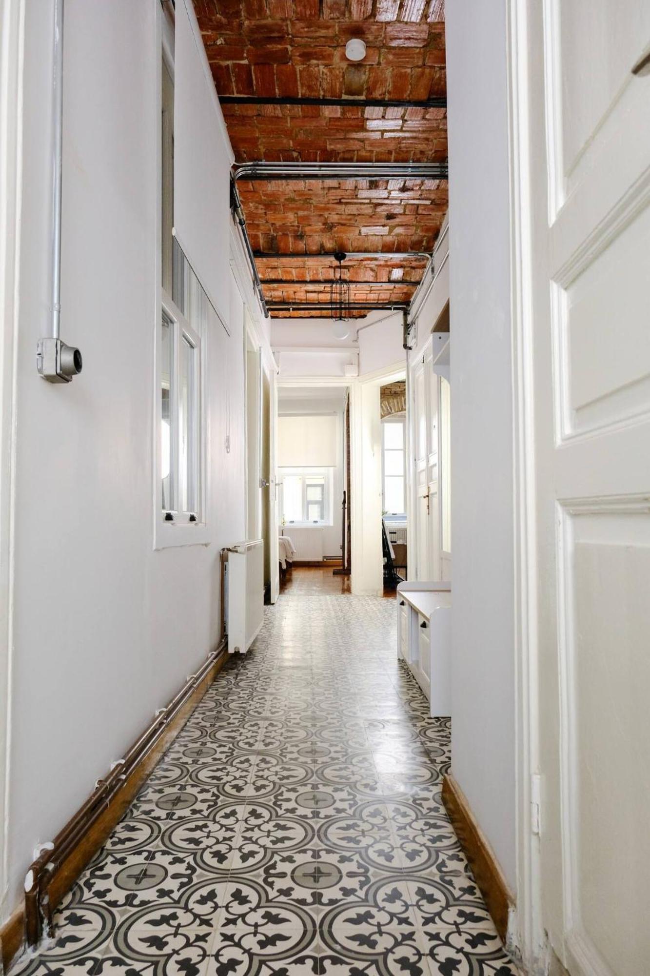 Historical Flat In Galata - Tatar Beyi Street